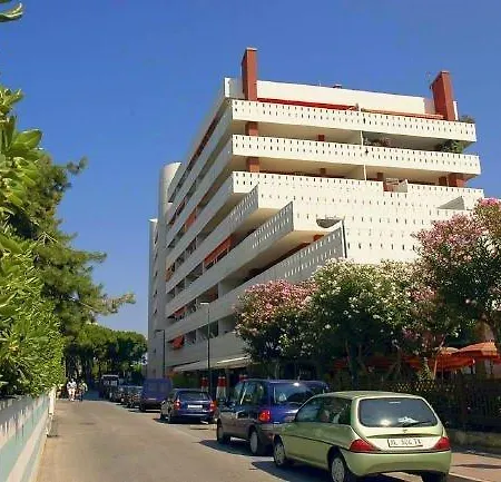 Condominio Luna 1 Lignano Sabbiadoro Exterior photo
