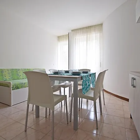 Condominio Luna 1 Lignano Sabbiadoro Exterior photo