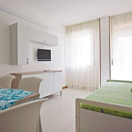 Condominio Luna 1 Lignano Sabbiadoro Exterior photo