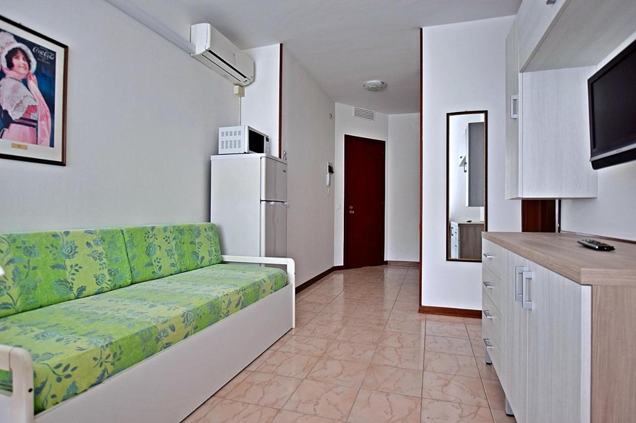 Luna 1 Apartment